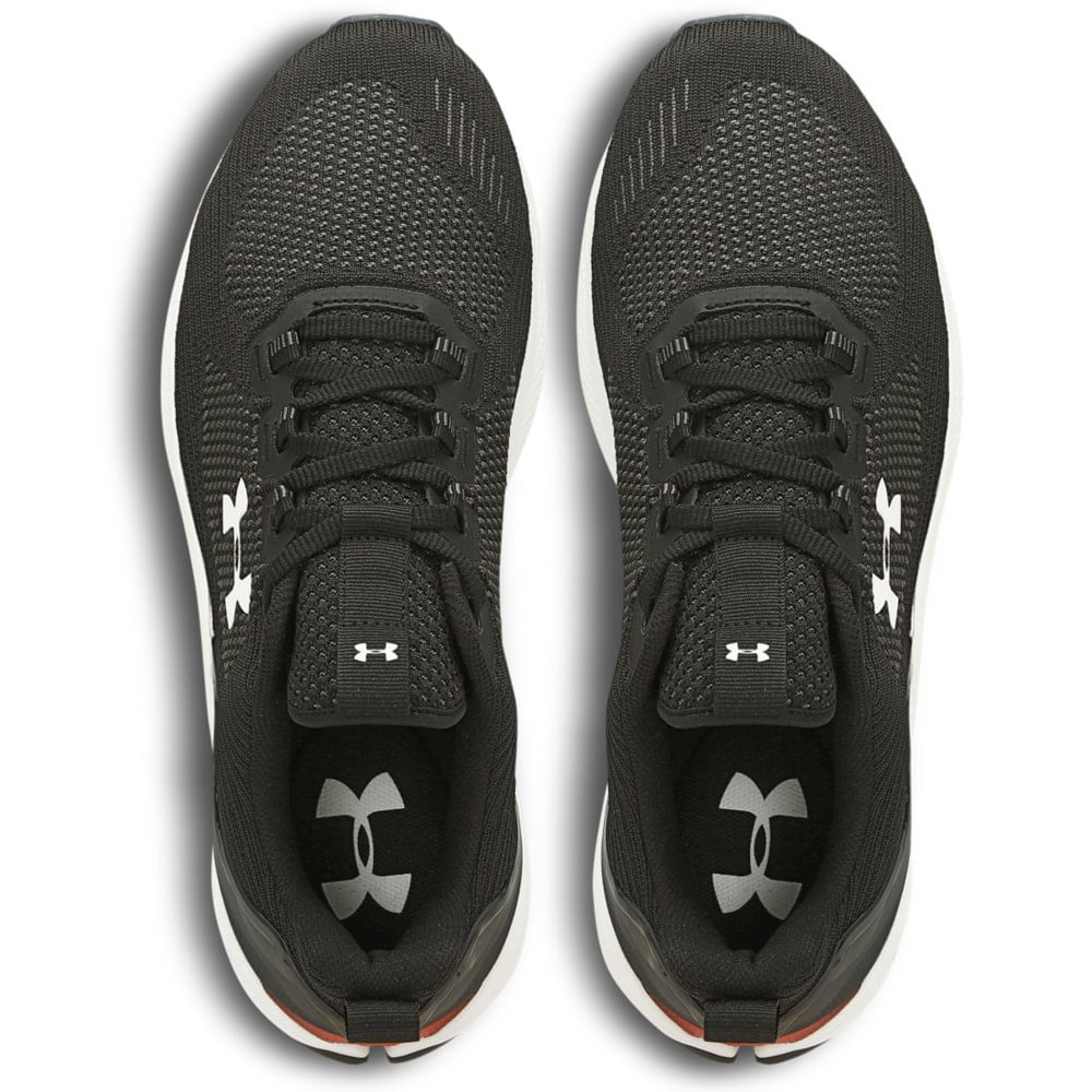 tenis charged under armour