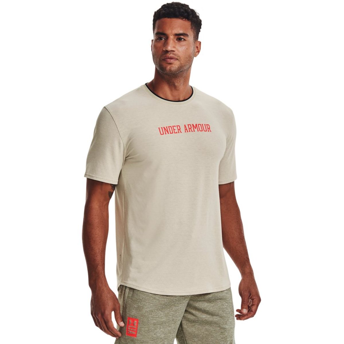 camisetadetreinomasculinaunderarmourrecoversleep1361756279